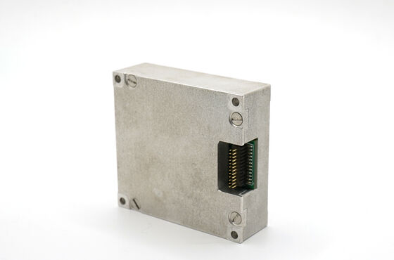 ADIS16495 Unité de mesure de l'inertie de niveau tactique 10-DOF pour système de navigation par inertie