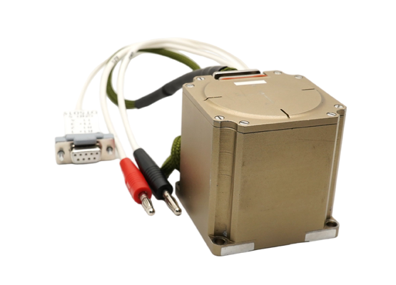 Un bon prix. Détecteur de nord industriel avec une précision de 0,7 degré et une conception de cube de 60 mm pour l'intégration RS422 dans la navigation robotique en ligne